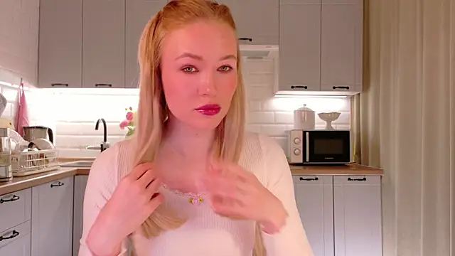 Veronika Mitchel online show from 04/22/26, 06:25