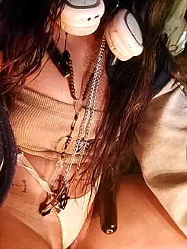 k lebannon online show from 10/12/25, 05:31