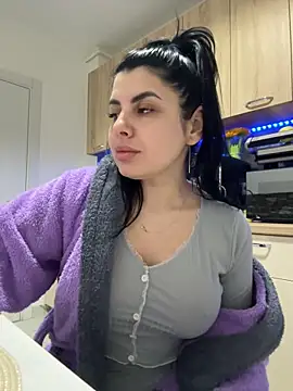 Snapshot of Scarlett-Dream chatting on 03/16/26, 04:09 Scarlett-Dream online show from 03/16/26, 04:09