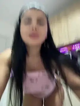 Snapshot of Scarlett-Dream chatting on 04/14/26, 09:58 Scarlett-Dream online show from 04/14/26, 09:58