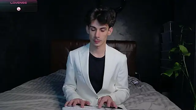 Snapshot of DanielCrush1 chatting on 11/20/25, 05:13 DanielCrush1 online show from 11/20/25, 05:13