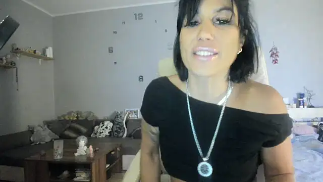 Snapshot of Orchideaxx chatting on 07/11/26, 08:09 Orchideaxx online show from 07/11/26, 08:09
