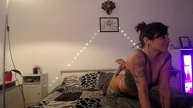 Orchideaxx online show from 03/24/26, 02:33