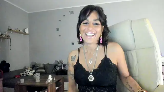 Snapshot of Orchideaxx chatting on 05/16/26, 08:52 Orchideaxx online show from 05/16/26, 08:52