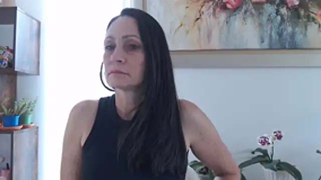 Linda Sensual online show from 03/09/26, 08:45