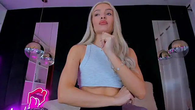 Belle Kim  online show from 03/15/25, 05:41