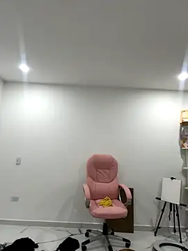 stormyy  online show from 10/24/25, 12:20