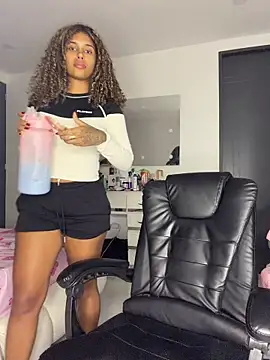 stormyy  online show from 07/18/26, 12:52