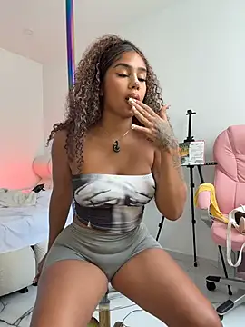 stormyy  online show from 02/06/26, 07:21