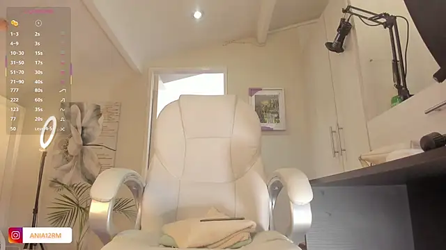 catalinasaiz online show from 10/09/25, 01:33