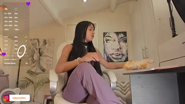 catalinasaiz online show from 11/18/25, 03:04