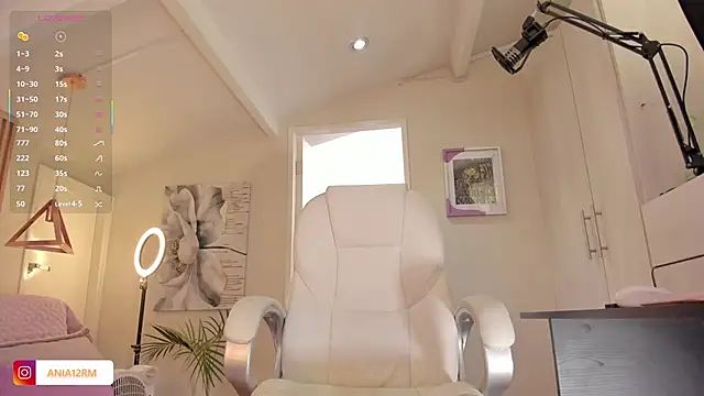 catalinasaiz online show from 09/16/25, 01:56