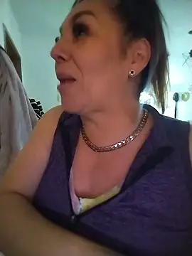 Snapshot of Myrnasexxx chatting on 06/15/26, 02:01 Myrnasexxx online show from 06/15/26, 02:01