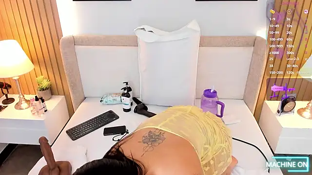 bounce katty online show from 07/16/26, 08:17