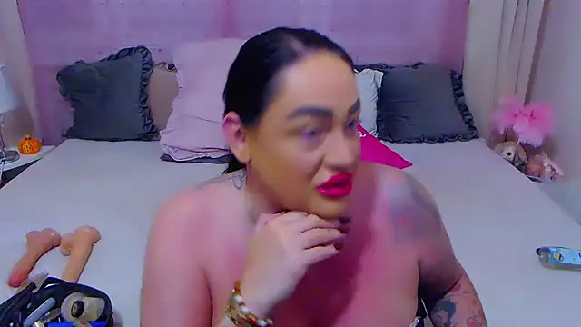 BustyVicky online show from 10/04/25, 10:00