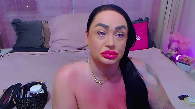 BustyVicky online show from 10/23/25, 09:13