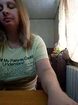 Snapshot of BustyBlond chatting on 04/01/26, 01:41 BustyBlond online show from 04/01/26, 01:41