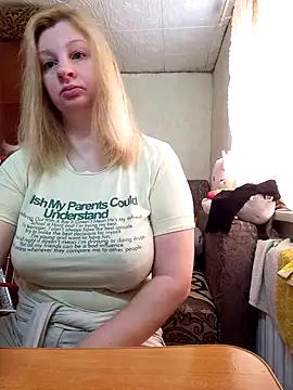 Snapshot of BustyBlond chatting on 03/30/26, 05:09 BustyBlond online show from 03/30/26, 05:09