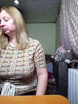 Snapshot of BustyBlond chatting on 04/12/26, 02:59 BustyBlond online show from 04/12/26, 02:59
