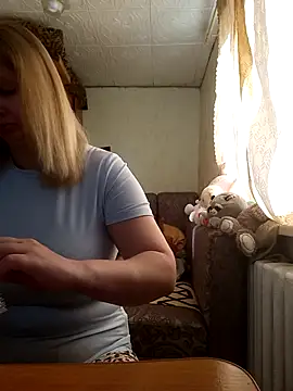 Snapshot of BustyBlond chatting on 04/22/26, 04:30 BustyBlond online show from 04/22/26, 04:30