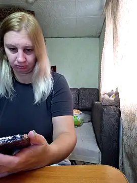 BustyBlond online show from 10/10/25, 01:12