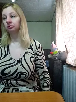 Snapshot of BustyBlond chatting on 03/20/26, 04:57 BustyBlond online show from 03/20/26, 04:57