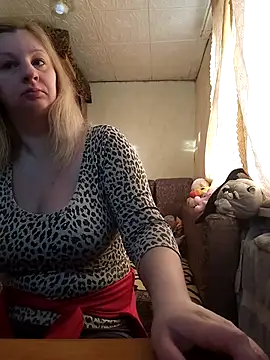 Snapshot of BustyBlond chatting on 03/05/26, 05:04 BustyBlond online show from 03/05/26, 05:04