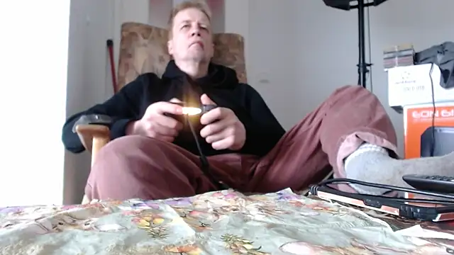 Cordt27 online show from 04/18/26, 03:25