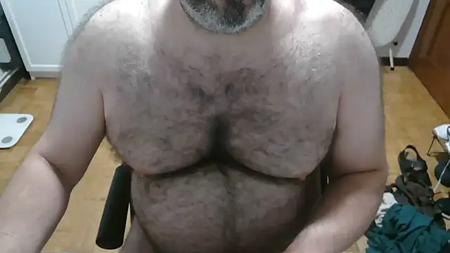 mikeyhotbear online show from 07/29/26, 05:06