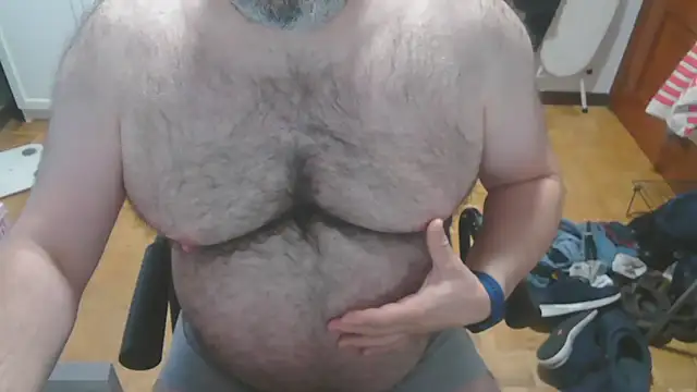 mikeyhotbear online show from 06/04/26, 05:01