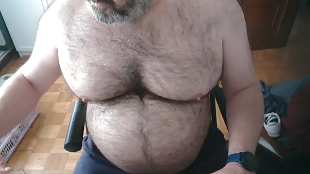 mikeyhotbear online show from 05/12/26, 04:35