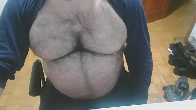 mikeyhotbear online show from 10/28/25, 06:45