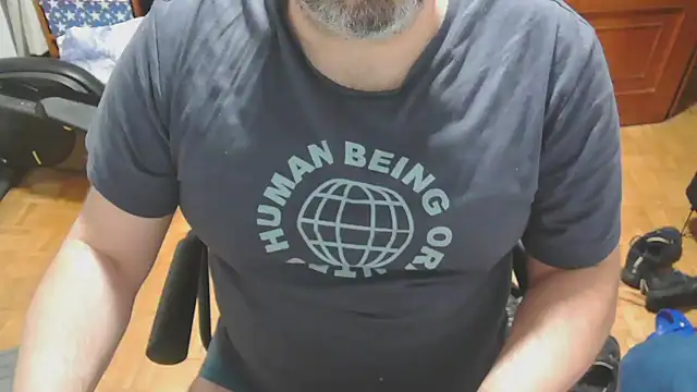 mikeyhotbear online show from 09/29/25, 06:09