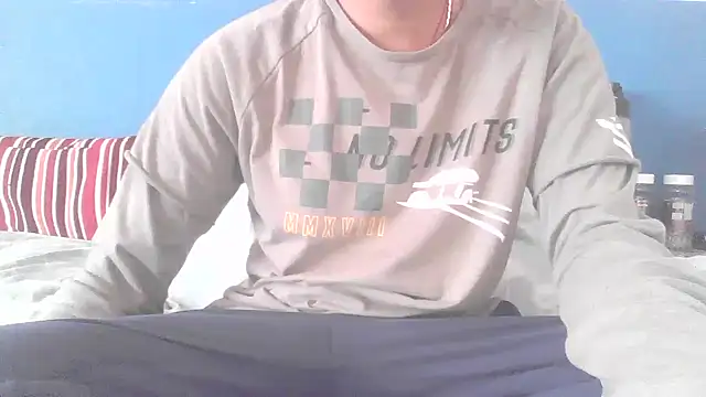 Snapshot of Elixire1 chatting on 03/02/25, 10:37 Elixire1 online show from 03/02/25, 10:37