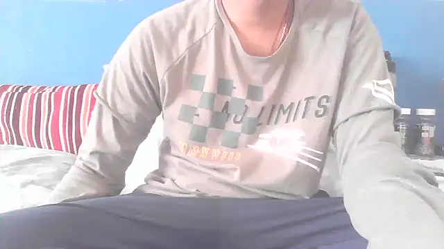 Snapshot of Elixire1 chatting on 03/02/25, 09:19 Elixire1 online show from 03/02/25, 09:19