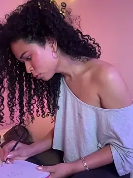 GabriSaenz online show from 12/13/24, 12:31