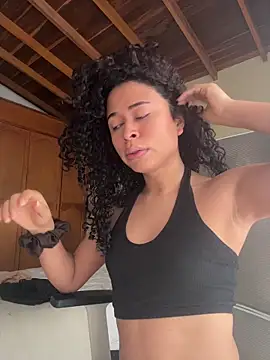 GabriSaenz online show from 02/21/26, 01:57