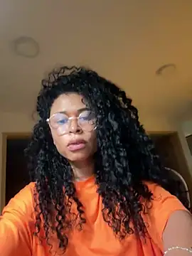 GabriSaenz online show from 01/16/25, 10:12