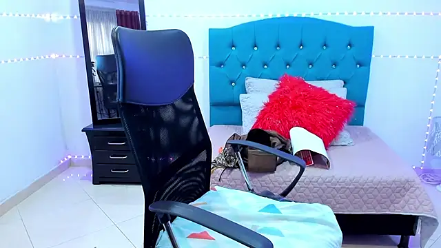 vaalery sweet online show from 02/04/25, 10:24