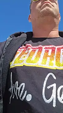 Snapshot of Trucker_Hunter chatting on 02/18/26, 02:02 Trucker Hunter online show from 02/18/26, 02:02