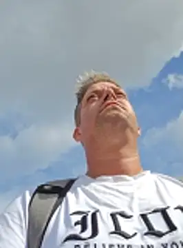 Snapshot of Trucker_Hunter chatting on 10/15/25, 10:01 Trucker Hunter online show from 10/15/25, 10:01