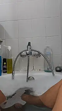 Snapshot of Trucker_Hunter chatting on 10/23/25, 11:42 Trucker Hunter online show from 10/23/25, 11:42