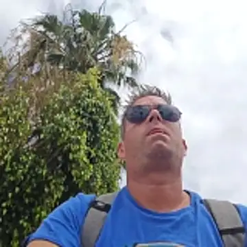 Snapshot of Trucker_Hunter chatting on 04/08/26, 12:28 Trucker Hunter online show from 04/08/26, 12:28