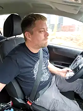 Snapshot of Trucker_Hunter chatting on 02/21/25, 09:02 Trucker Hunter online show from 02/21/25, 09:02