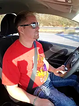 Snapshot of Trucker_Hunter chatting on 03/03/25, 10:06 Trucker Hunter online show from 03/03/25, 10:06