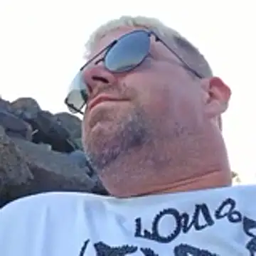 Trucker Hunter online show from 06/01/26, 07:02