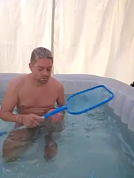 Snapshot of Trucker_Hunter chatting on 02/14/25, 02:02 Trucker Hunter online show from 02/14/25, 02:02