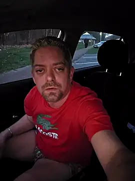 Snapshot of Trucker_Hunter chatting on 03/18/25, 08:50 Trucker Hunter online show from 03/18/25, 08:50