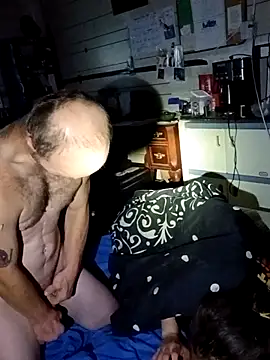 Snapshot of 420pussylickr chatting on 11/07/25, 11:48 420pussylickr online show from 11/07/25, 11:48