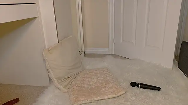 Tinkerbell822 online show from 04/13/26, 07:12